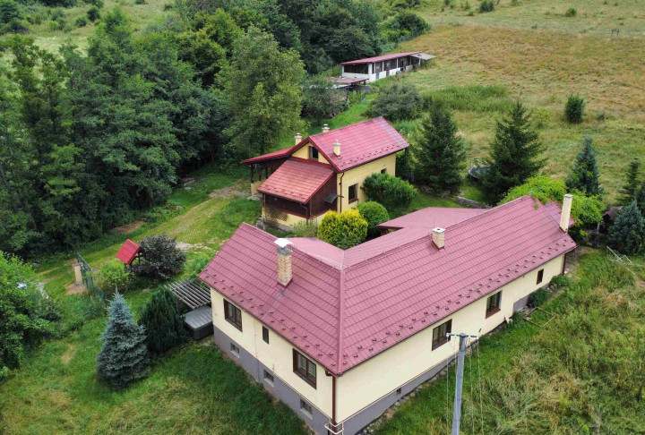 Usadlosť v Korytárkach, pozemok 13.559 m2
